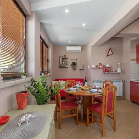 Nono Apartmán *